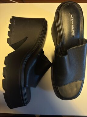 Winsor Smith Black Chunky Platform Slide Mules